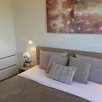 Luxury - Pool & Roof-top Sun Terrace With Sea View - New!! * 만드레