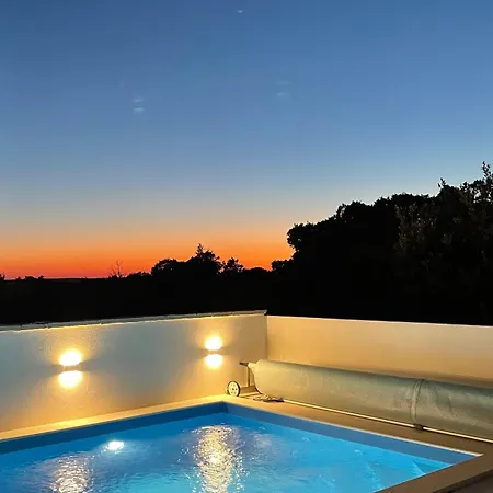 Villa Luxury - Pool & Roof-top Sun Terrace With Sea View - New!! *