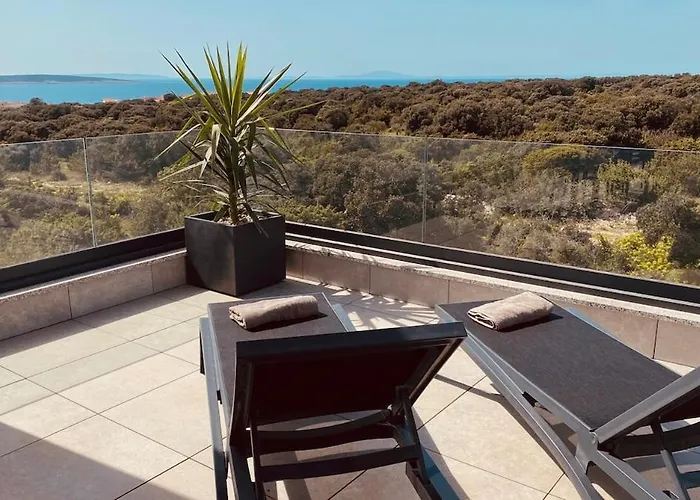 Luxury - Pool & Roof-top Sun Terrace With Sea View - New!! Villa *